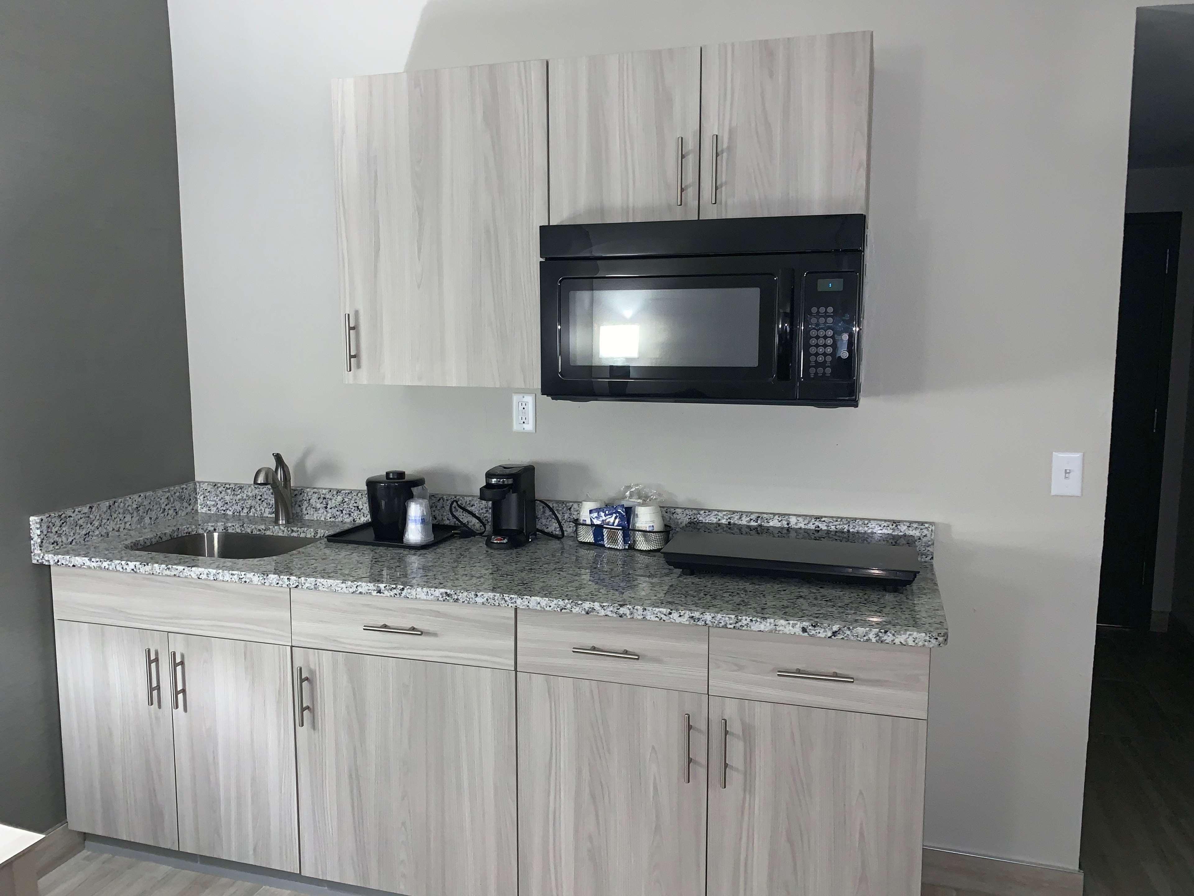 Best Western Plus Clarks Summit Scranton Hotel Bilik gambar